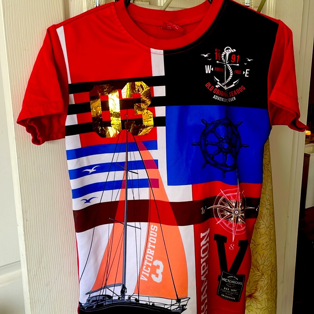 T-shirt